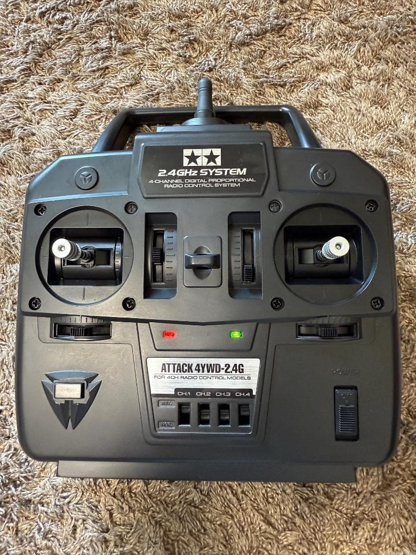 タミヤ 1/10 フォードF-350ハイリフト(フルオペ)バッテリー、充電器