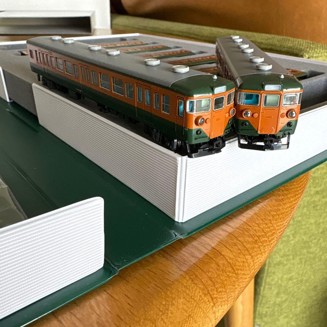 【新同】KATO10-894/895 111系0番台湘南色増結付属編成8両混成②