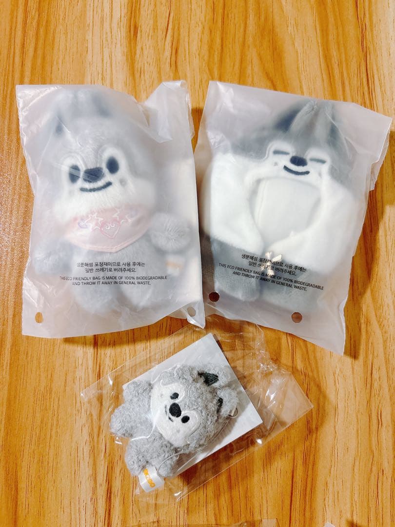 stray kids 5'CLOCK ウルフチャンぬいぐるみ,服,マイクロ SOFT TOY MAGNET - Wolf Chan / Stray Kids『Xmas POPUP STORE 2023