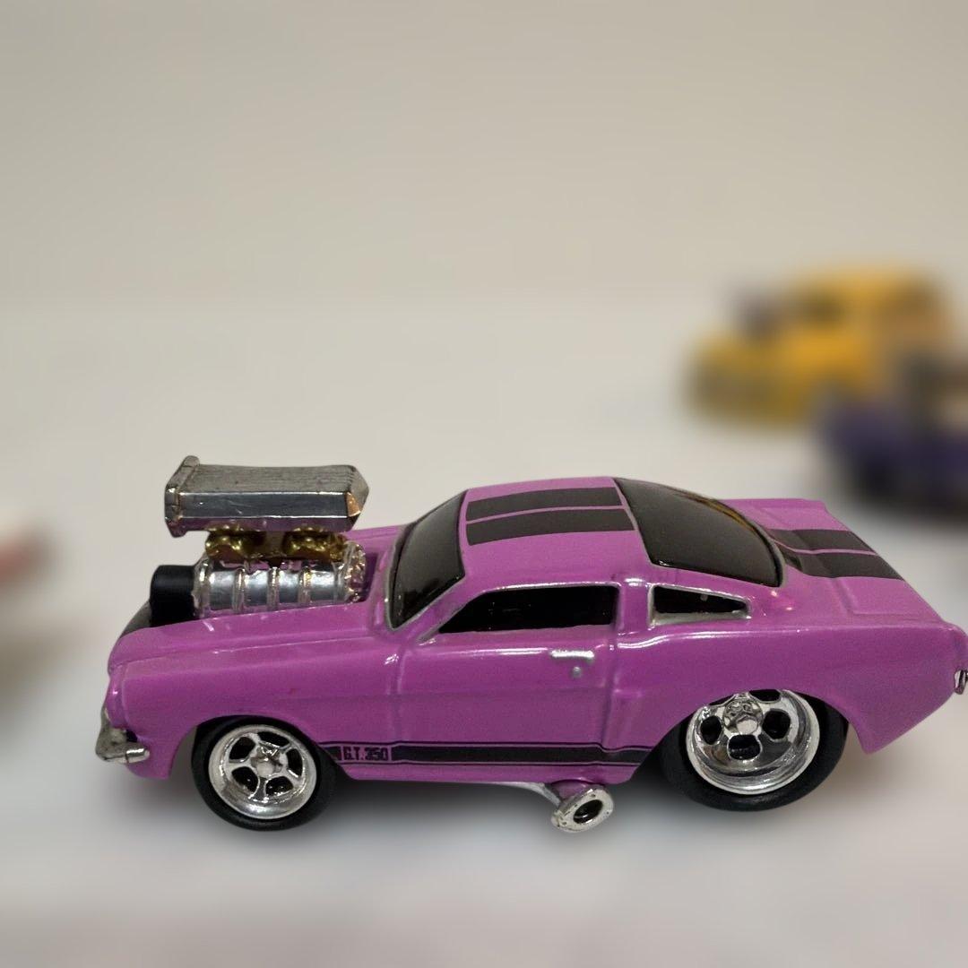 マッスルマシーンズ (Muscle Machines)」 8台