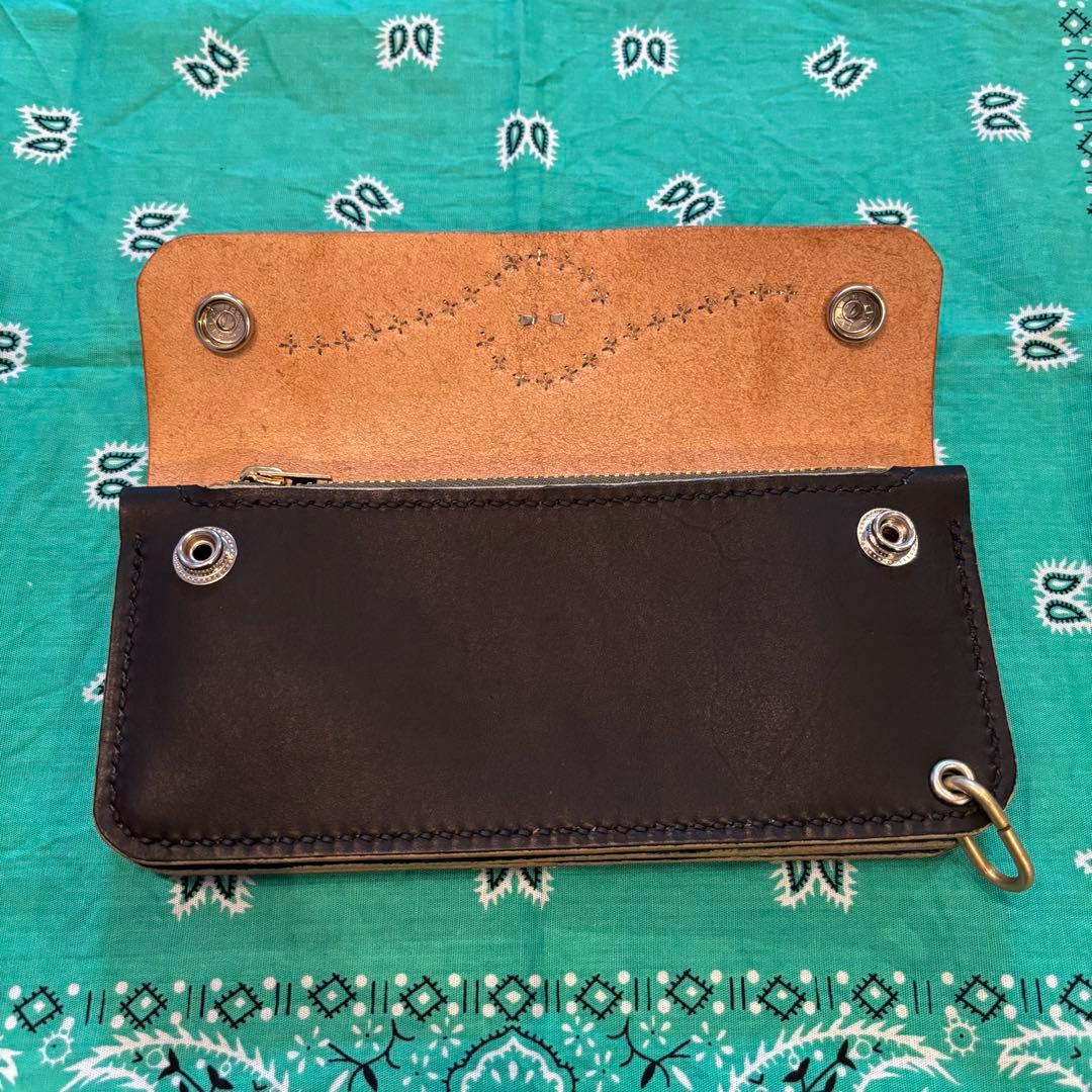 トラッカーウォレット 三層 ハンドメイド 牛ヌメ革 丘染め 生成り茶芯