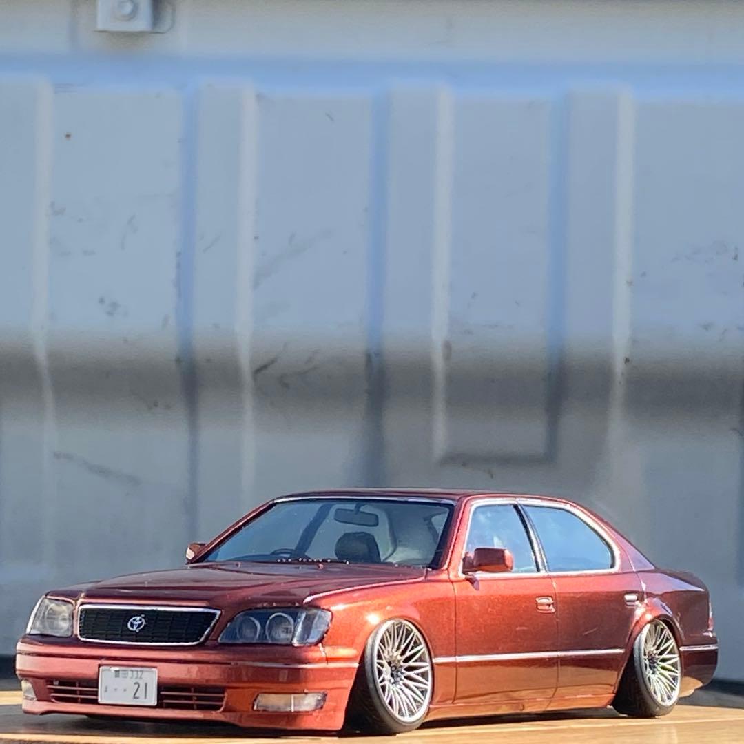 プラモデル完成品　アオシマ 1/2421セルシオ　 リア叩き出し風フェンダー プラモデル完成品 アオシマ 1/2421セルシオ リア叩き出し風フェンダー