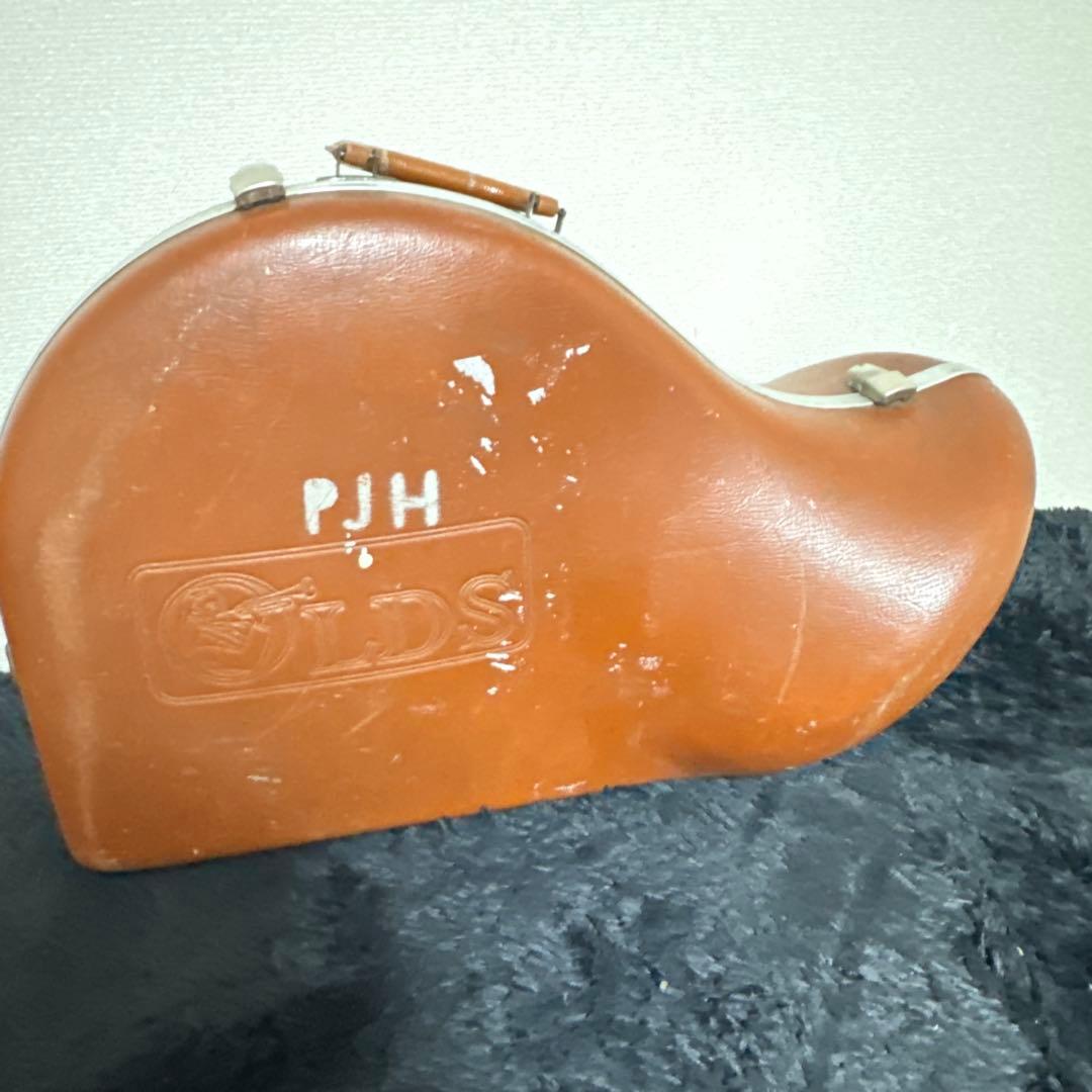 F.E.OLDS&SON ホルン 管楽器 ハードケース マウスピース付属