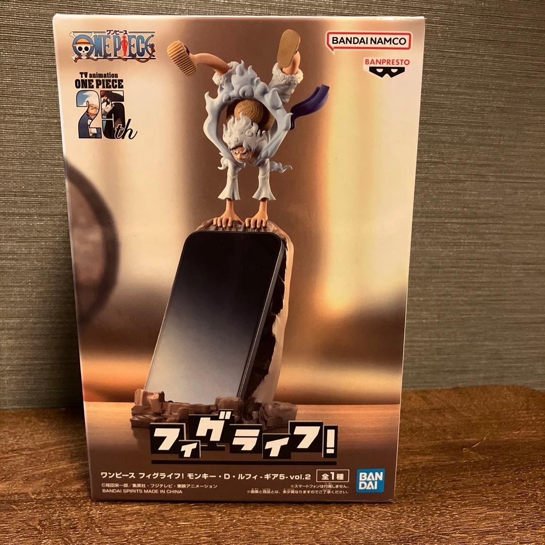 フィグライフ ワンピース スマホスタンド ルフィ - メルカリ