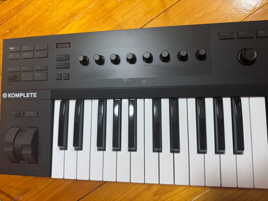 KOMPLETE KONTROL A25 値下げ - メルカリ