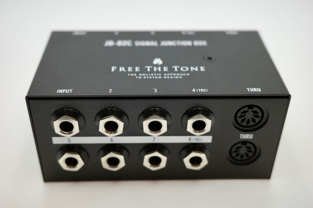 ギター Free The Tone JB-82C Junction Box FREE THE TONE JB-82C Signal Junction Box | Deluxe Guitars