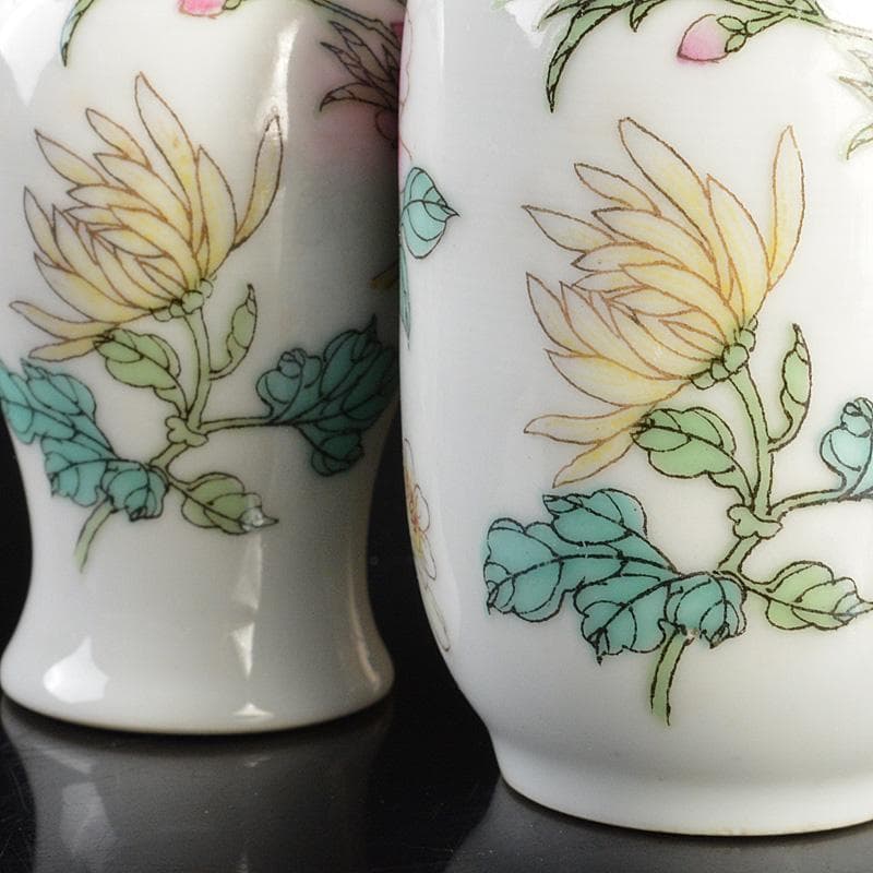 中国中国景徳鎮款粉彩花文小瓶2点まとめてVR6648
