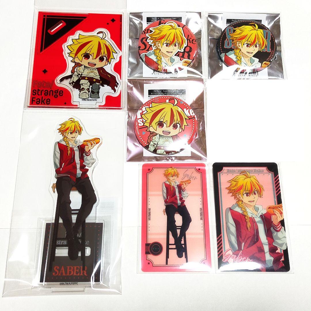8点 Fate strange Fake cafe セイバー アクスタ 缶バッジ 8点 Fate strange Fake cafe セイバー アクスタ 缶バッジの通販 by