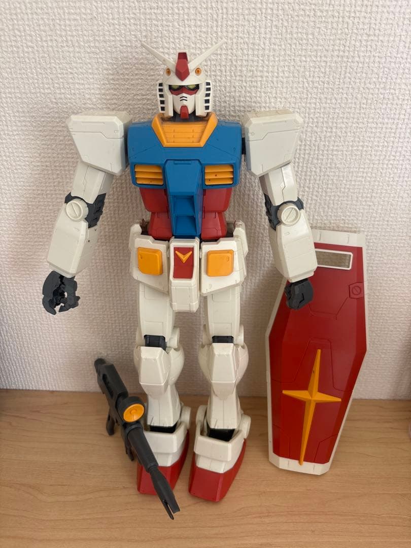 メガサイズRX-78-2 ガンダム1/48 約40cmビームライフル・シールド付 メガサイズモデル RX-78-2 ガンダム (1/48) (ガンプラ) - ホビーサーチ