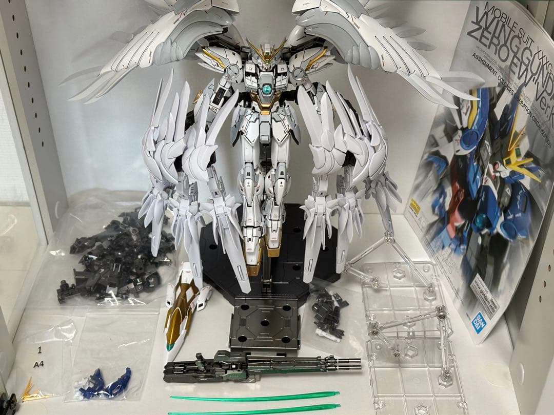 全塗装完成品+金属フレーム MGウイングガンダムゼロEW セラフィム