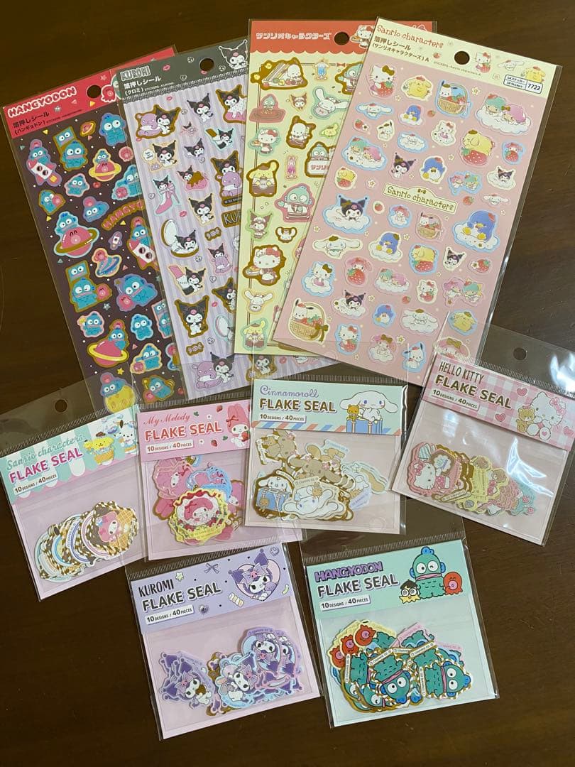 新品】サンリオキャラクターズ 箔押しシール、フレークシール10点