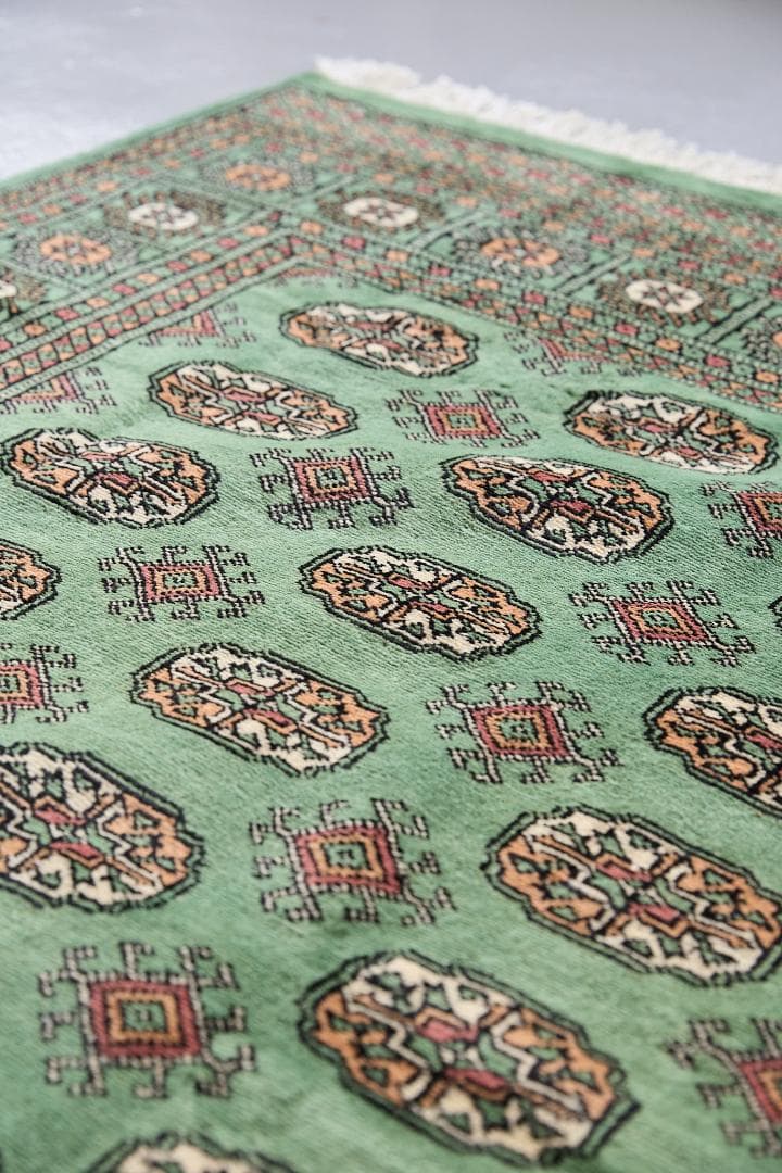 新品 大型ヴィンテージラグ パキスタン絨毯（242×152cm）緑 茶 黒 黄