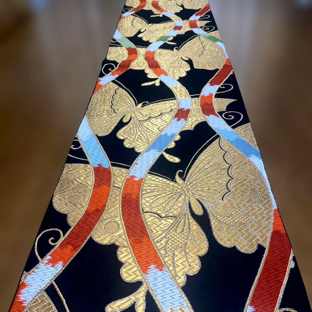table runner 「立涌に金彩蝶」 帯リメイク 正絹 - メルカリ