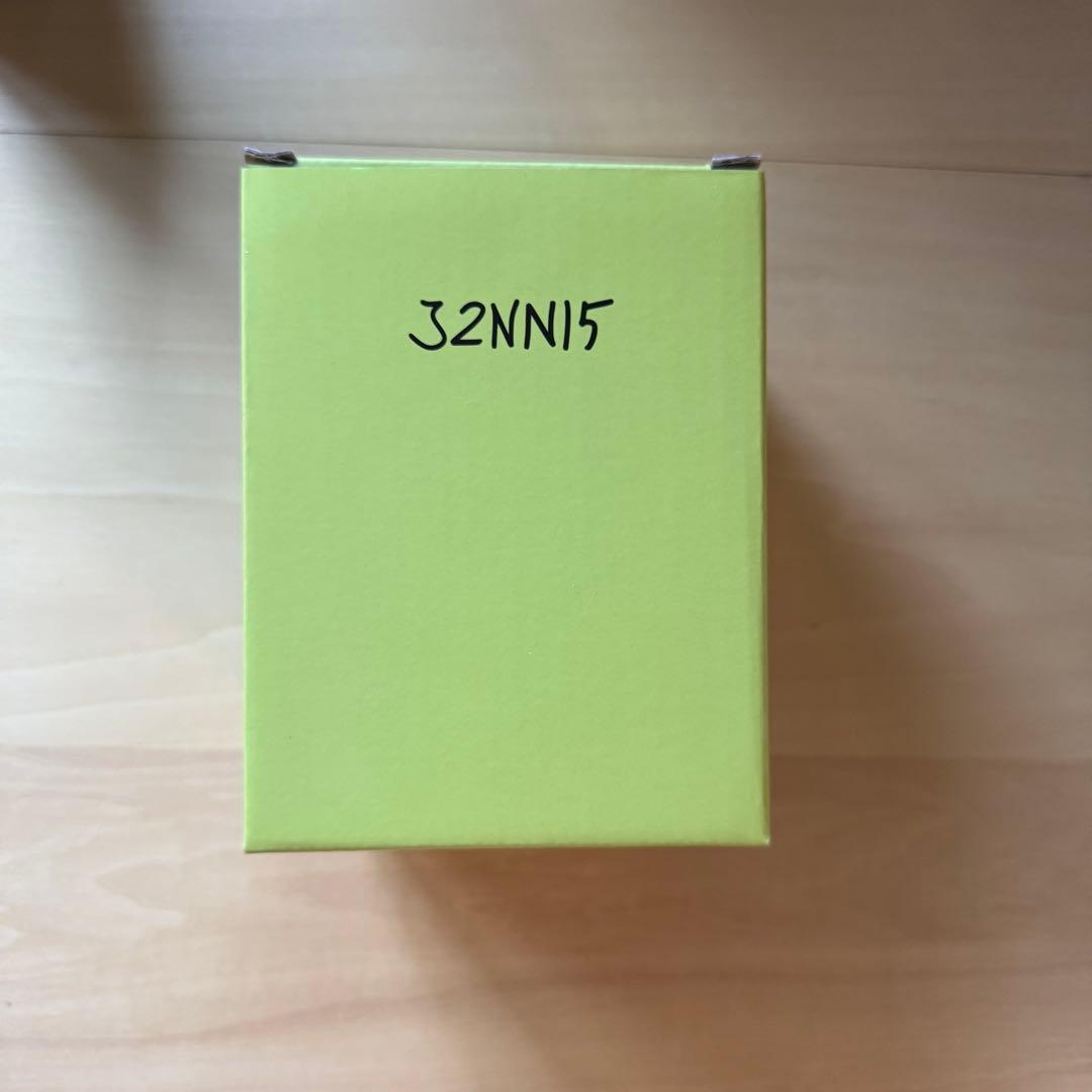 ★代官山蔦屋限定JENNIE写真展 J2NNI5 Scented Candle緑 ☆代官山蔦屋限定JENNIE写真展 J2NNI5 Scented Candle緑 - メルカリ