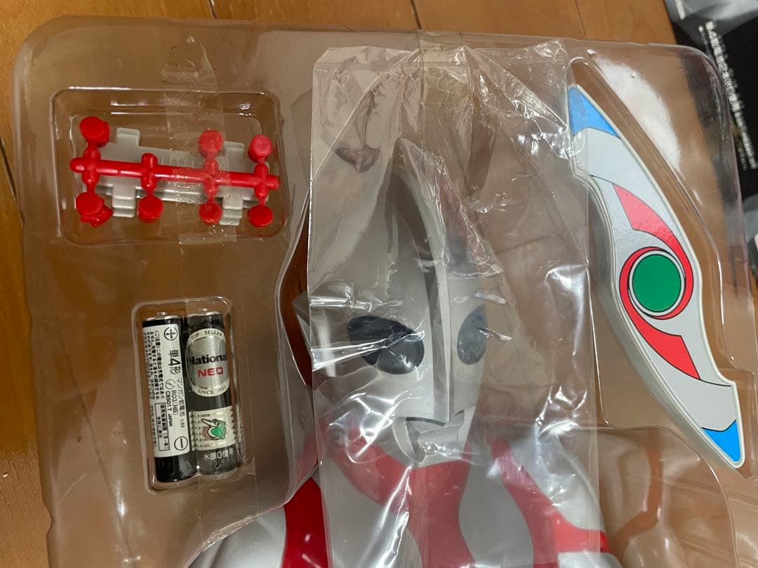 未使用 光る 鳴る ウルトラマンパワード DX バンダイ 56cm - メルカリ
