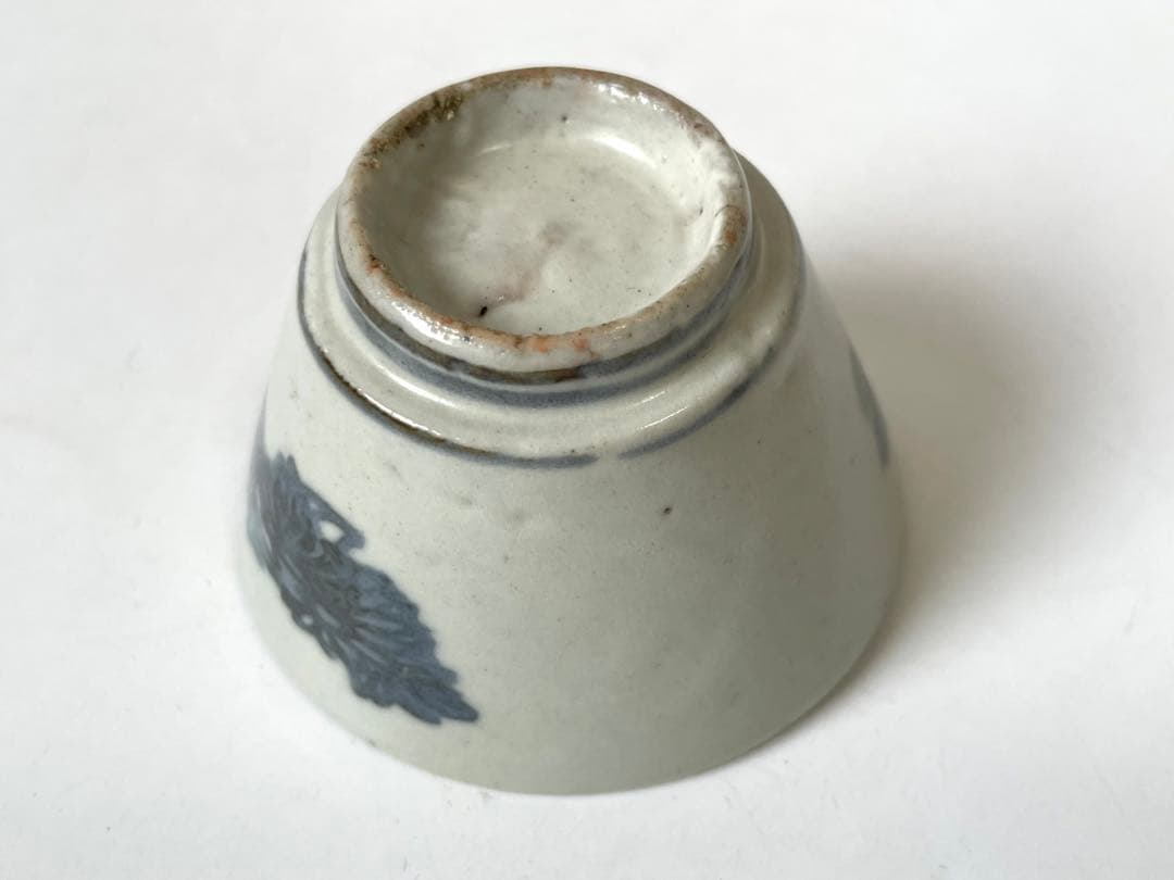 骨董 アンティーク 古伊万里 こんにゃく印判 菊文様 蕎麦猪口 酒器 盃 初期