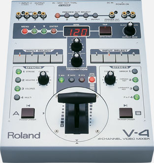 Roland Pro A/V - V-4 | Video Mixer de 4 Canais