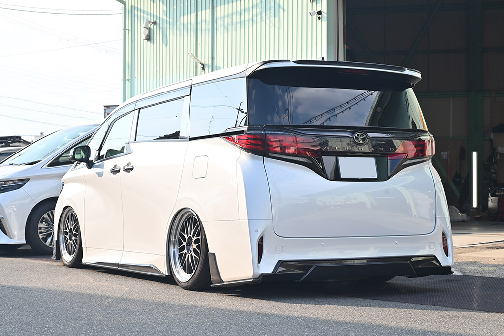 製作車両紹介【アルファード】その1 | サンヤード コンプリートカー専門店
