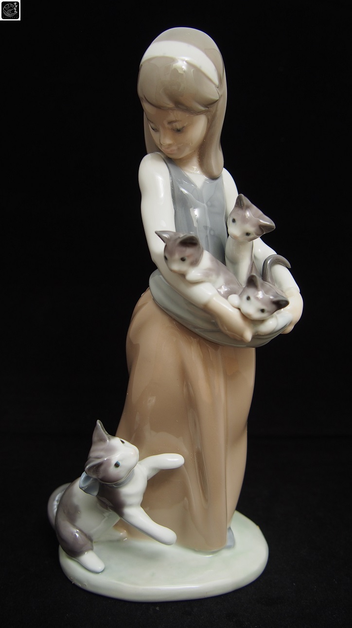 リヤドロ】【子猫をエプロンに】【絶版】【1309】